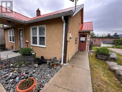 214 11TH AVENUE, Castlegar, 브리티시 컬럼비아주 V1N 1J2, 캐나다