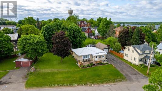 16 DIXON STREET, Whitewater Region, Ontario K0J 1K0, Canada
