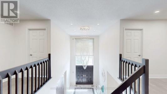54 GARNIER COURT, Toronto (bayview Woods-steeles), Ontario M2M 4C9, Canada