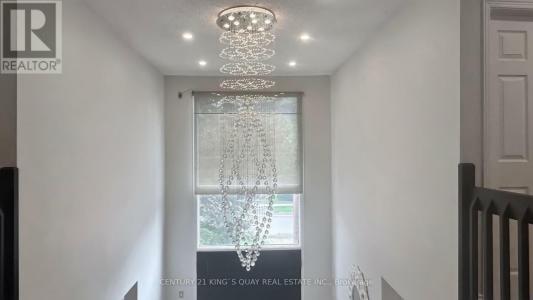54 GARNIER COURT, Toronto (bayview Woods-steeles), Ontario M2M 4C9, Canada