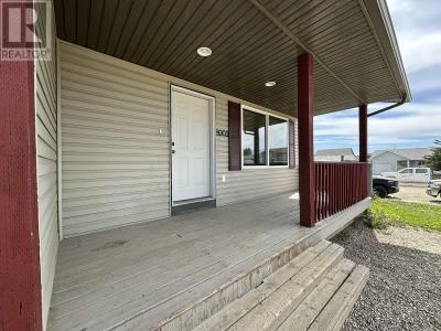 8905 83A STREET, Fort St. John, ブリティッシュコロンビア V1J 6M1, カナダ