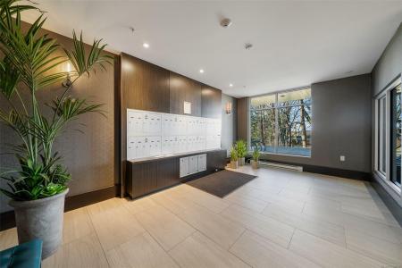4009 RAINBOW HILL LANE, Saanich, Kolumbia Brytyjska V8X 0B3, Kanada