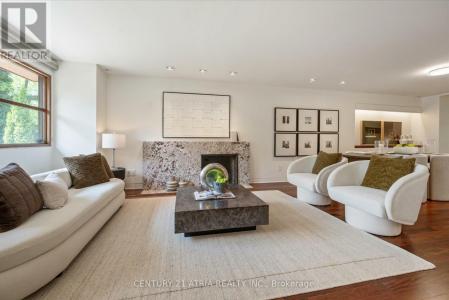 80 GLENVALE BOULEVARD, Toronto (leaside), Ontario M4G 2V6, Canada