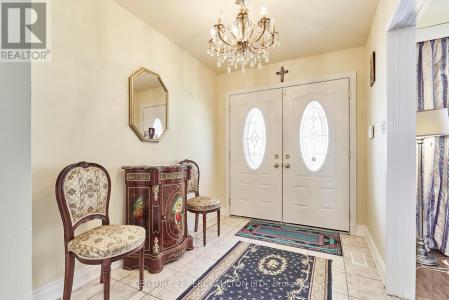 40 FARMVIEW CRESCENT, Toronto (henry Farm), Ontario M2J 1G4, Kanada