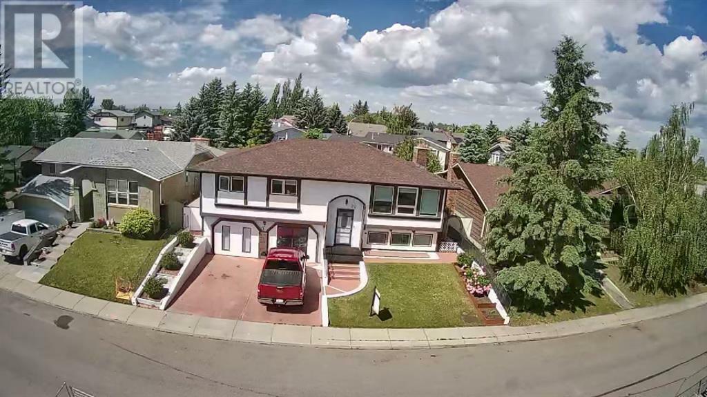 911 12 STREET SOUTHEAST, High River, Alberta T1V 1L2, Canada