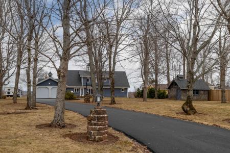 7 GLYNWOOD DRIVE, Sherwood, Prince Edward Island C1A 6J7, Canada