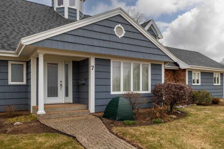 7 GLYNWOOD DRIVE, Sherwood, Prince Edward Island C1A 6J7, Canada