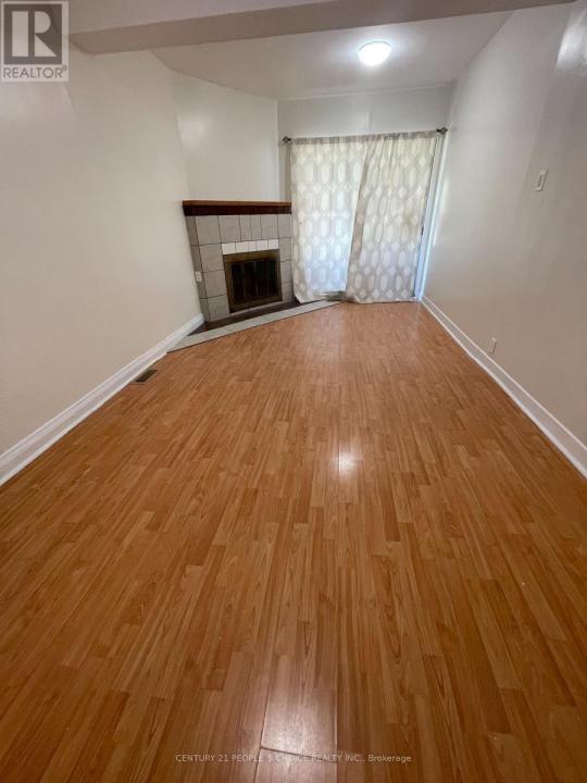 4 COLONY ROAD, Toronto (wexford-maryvale), Ontario M1R 3S2, Canada