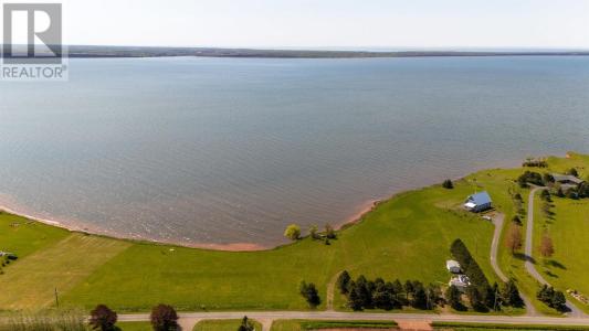 1183 MCINNIS POINT ROAD, Earnscliffe, Ilha De Prince Edward C0A 2E0, CANADÁ