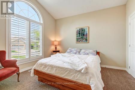2137 JACK NASH DRIVE, London South (south A), 安大略省 N6K 5R1, 加拿大