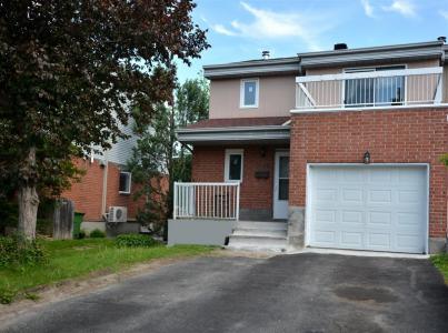 9492 Rue Boisjoli, Montréal (Pierrefonds-Roxboro), Quebec H8Y 3L6, Canada