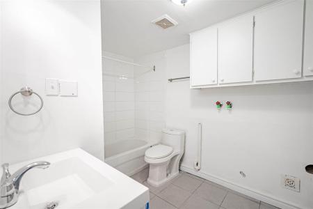 7350 Av. Mousseau, Montréal (Anjou), Quebec H1K 2W3, Canada