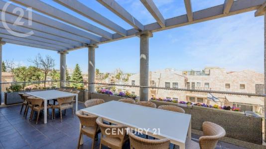 דישראלי, Jerusalem, Israel