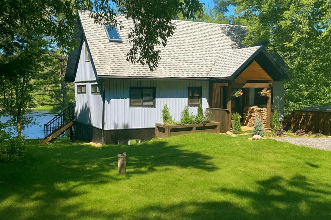 25  Ch. Farrell, La Pêche, Québec J0X 1T0, Canada