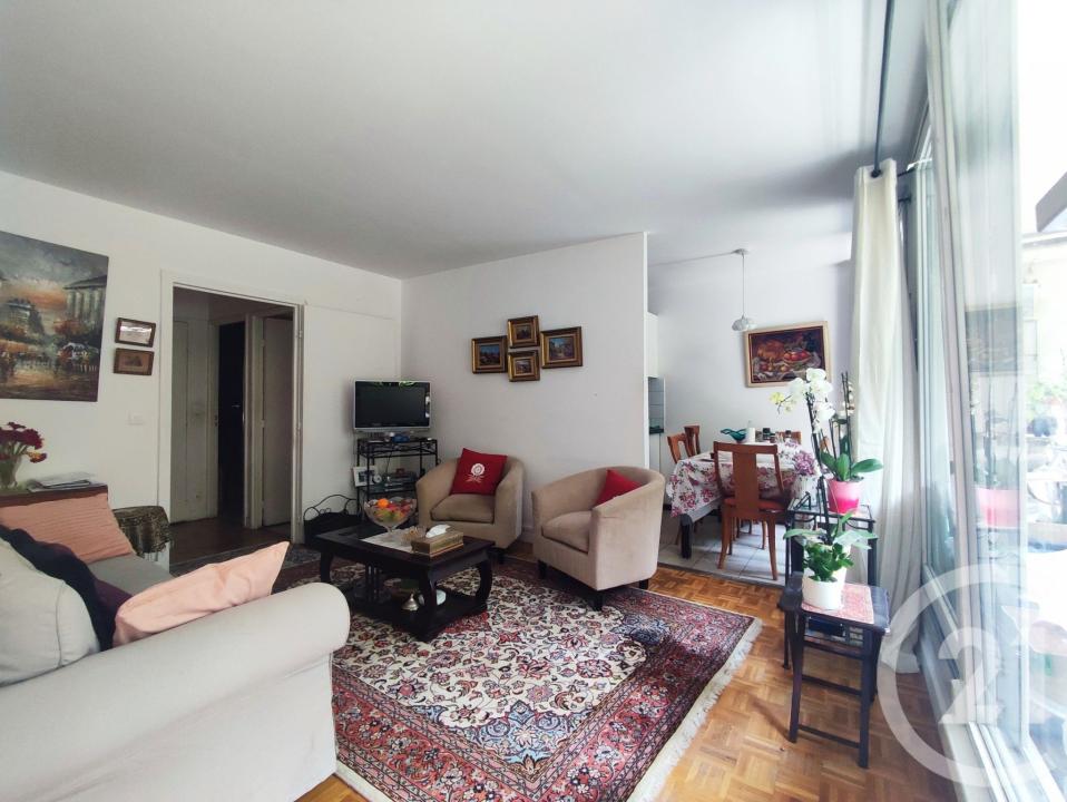 Courbevoie, Île-de-France 92400, アキタン