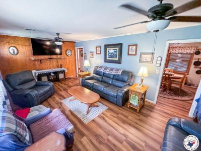 1004 Hillcrest Street, Linden, Texas 75563, Stati Uniti