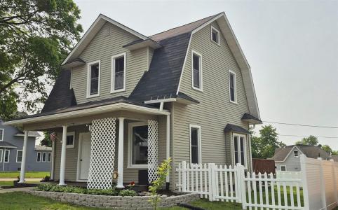 725 10th St, Fennimore, Wisconsin 53809, USA