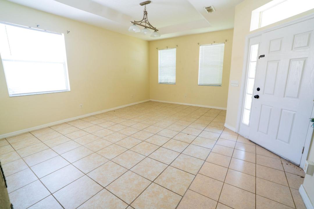 209 ROUND MAN STREET, Leesburg, Florida 34748, HOA KỲ