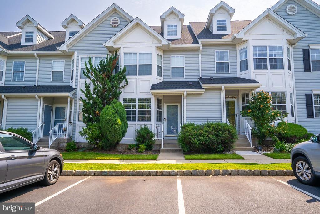 408 Blossom Circle, Dayton, ニュージャージー 08810, アメリカ合衆国
