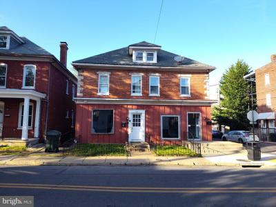 144 Fairground Avenue, Hagerstown, Maryland 21740, USA