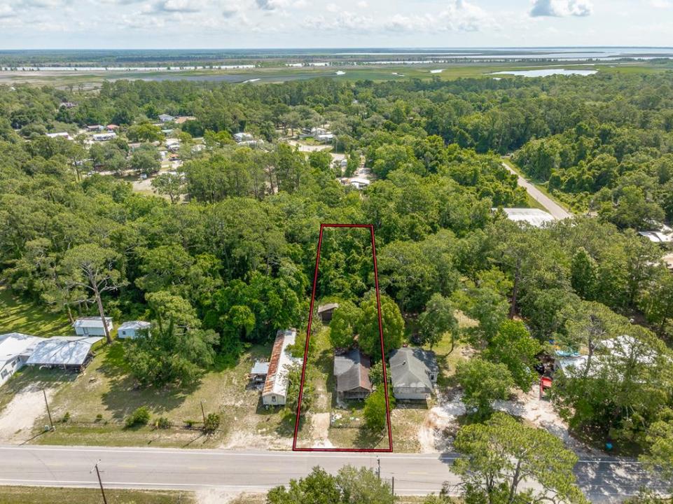 1093 Bluff Road, Apalachicola, Florida 32320, USA
