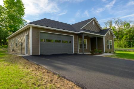 23 Sheila Avenue, Plattsburgh, NY 12901, USA