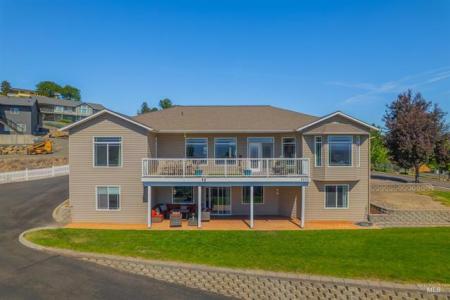 2570 Reservoir Rd., Clarkston, Washington 99403, USA