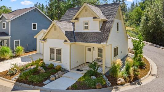 215 Pello Lane, Nevada City, 加利福尼亚州 95959, 美国