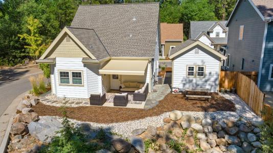 215 Pello Lane, Nevada City, 加利福尼亚州 95959, 美国