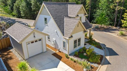 215 Pello Lane, Nevada City, 加利福尼亚州 95959, 美国