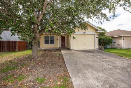3259 Wren Brook, New Braunfels, Texas 78130, USA
