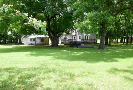 370 Spur 514, Yantis, Texas 75497, USA