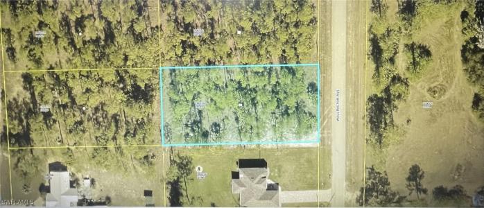 2213 Wellington Avenue, Alva, Floryda 33920, USA