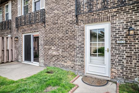 1911 Burgundy Street, Schererville, Indiana 46375, USA