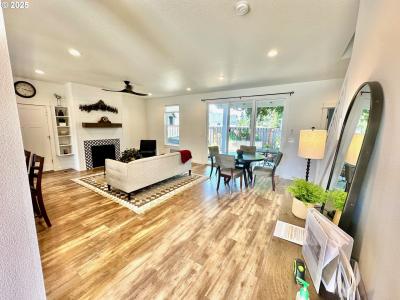 1046 SE Olive WAY, Estacada, Oregon 97023, Stati Uniti