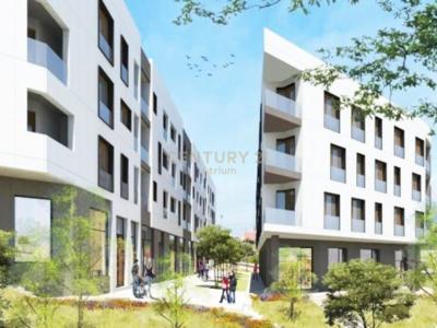 Liqeni i Thatë, Tirana, Albania