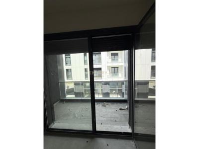 Liqeni i Thatë, Tirana, Albania