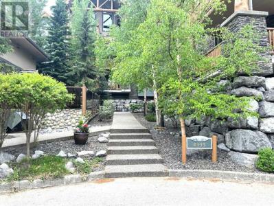 155 CROSSBOW PLACE, Canmore, Alberta T1W 3H6, Canada