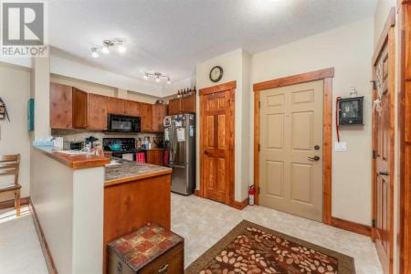 155 CROSSBOW PLACE, Canmore, Alberta T1W 3H6, Canada