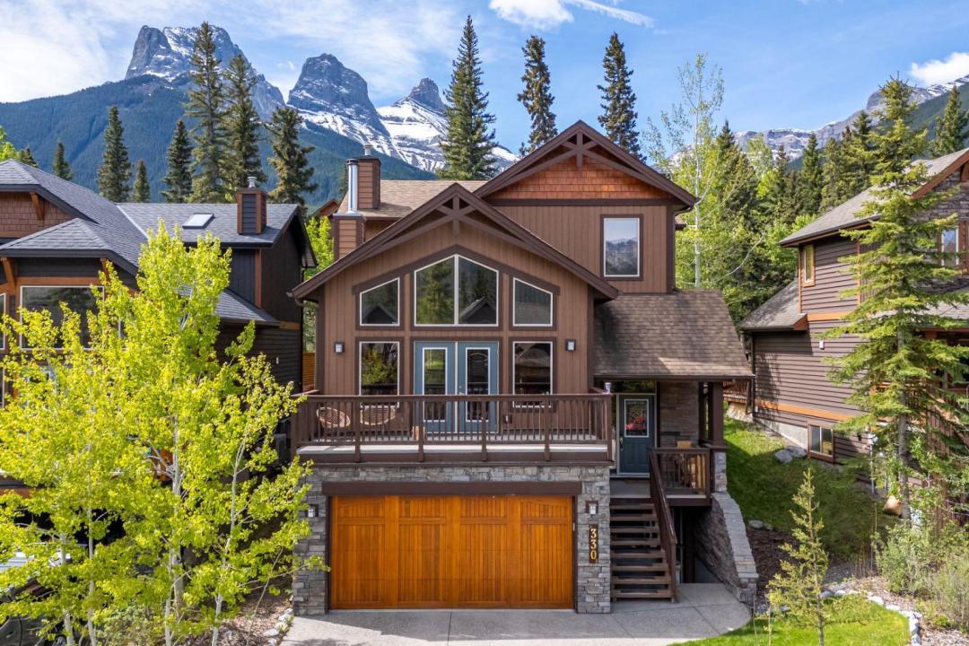 330 CASALE PLACE, Canmore, Alberta T1W 3G2, Canada