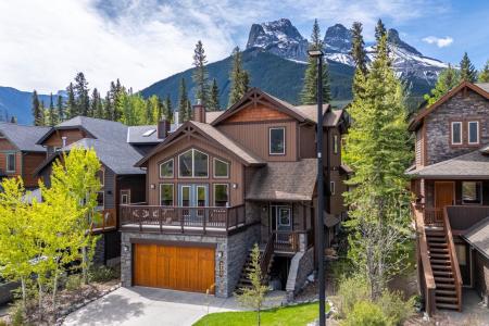 330 CASALE PLACE, Canmore, Alberta T1W 3G2, Canada