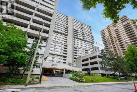 530 LAURIER AVENUE WEST, Ottawa, אונטריו K1R 7T1, קנדה