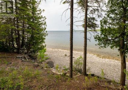 25 SUNOVA BEACH ROAD, Manitowaning, Ontario P0P 1N0, Canadá