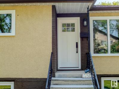 12307 85 STREET NW, Edmonton, Alberta T5B 3H1, Kanada