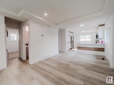 12307 85 STREET NW, Edmonton, Alberta T5B 3H1, Kanada