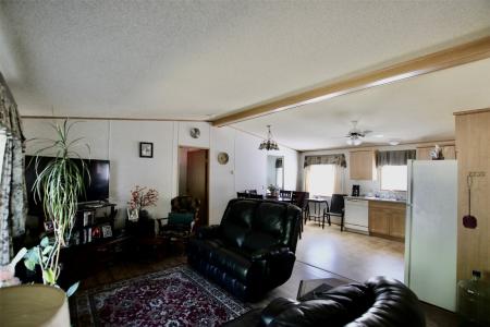 16 PINEWOOD PLACE, Tumbler Ridge, Британская Колумбия V0C 2W0, Канада