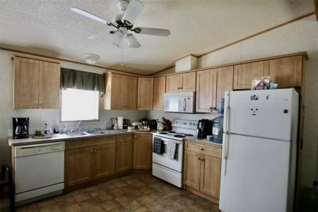 16 PINEWOOD PLACE, Tumbler Ridge, Британская Колумбия V0C 2W0, Канада
