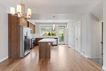 6029 PROMONTORY ROAD, Chilliwack, British Columbia V2R 6B1, Canada