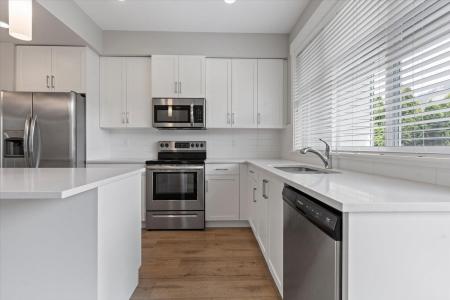 6029 PROMONTORY ROAD, Chilliwack, British Columbia V2R 6B1, Canada