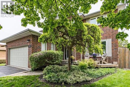 2456 OVERTON DRIVE, Burlington (brant Hills), Ontario L7P 4B5, Canada